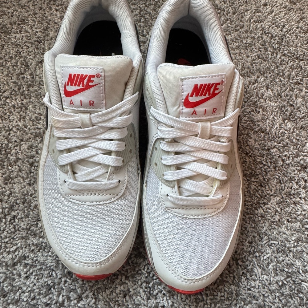 LIKE NEW ✨ Nike Air Max 90 - Picture 4 of 11